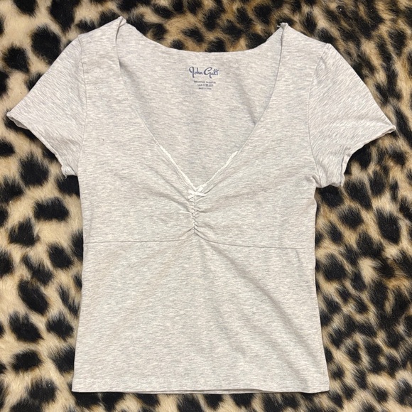 Brandy Melville Tops - Brandy Melville Light Gray Short Sleeve Top With Lace